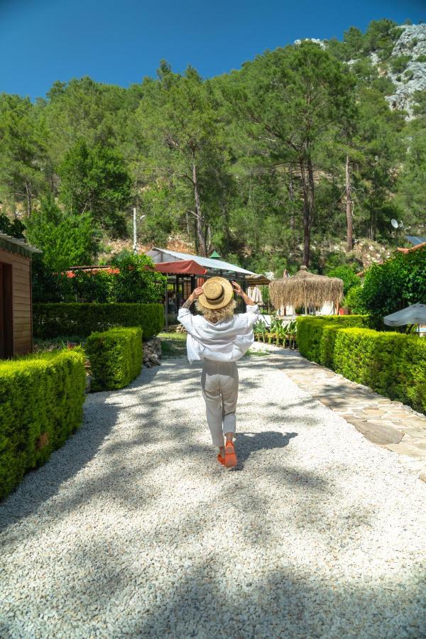 Zuemruet Cirali Boutique Hotel ภายนอก รูปภาพ